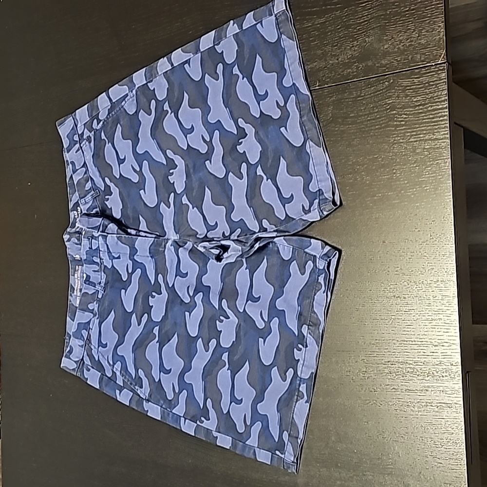 GAP Camouflage Shorts